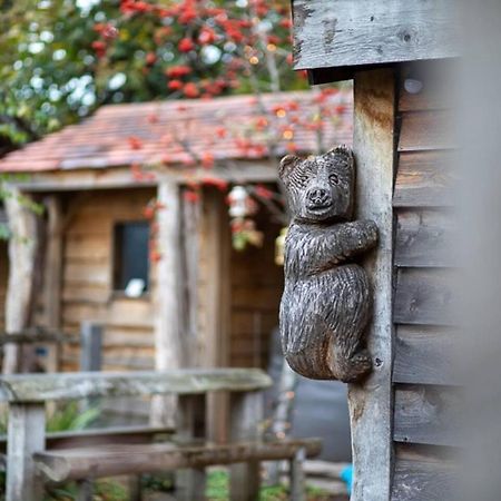 Charming 2-Bed Cabin In Саттон-Колдфілд Екстер'єр фото