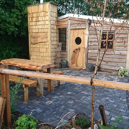 Charming 2-Bed Cabin In Саттон-Колдфілд Екстер'єр фото