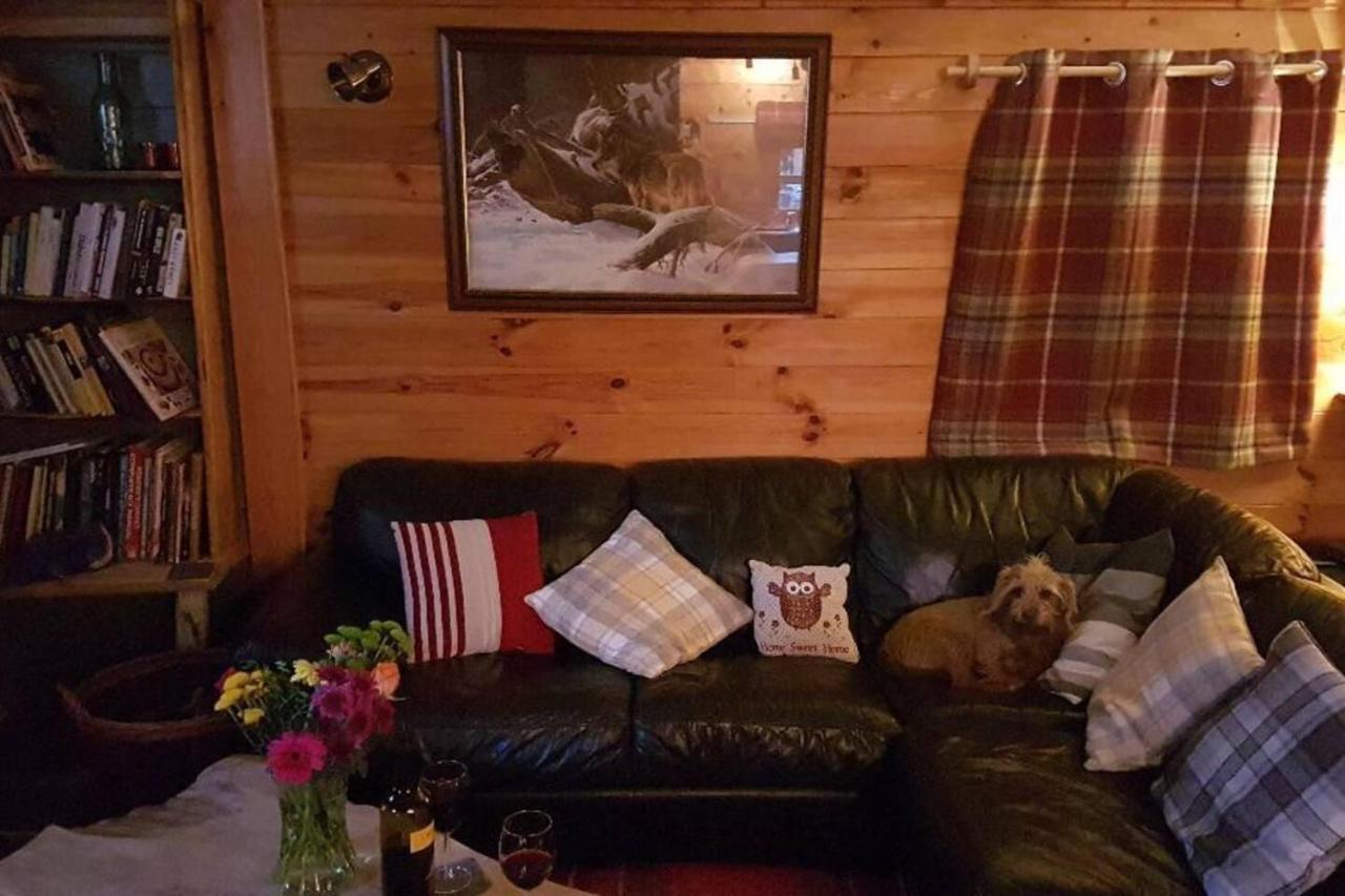 Charming 2-Bed Cabin In Саттон-Колдфілд Екстер'єр фото